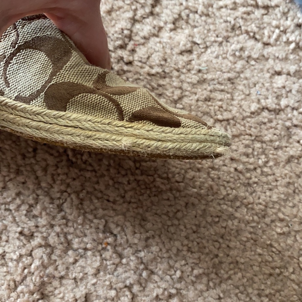 Coach Slides - Picture 4 of 7